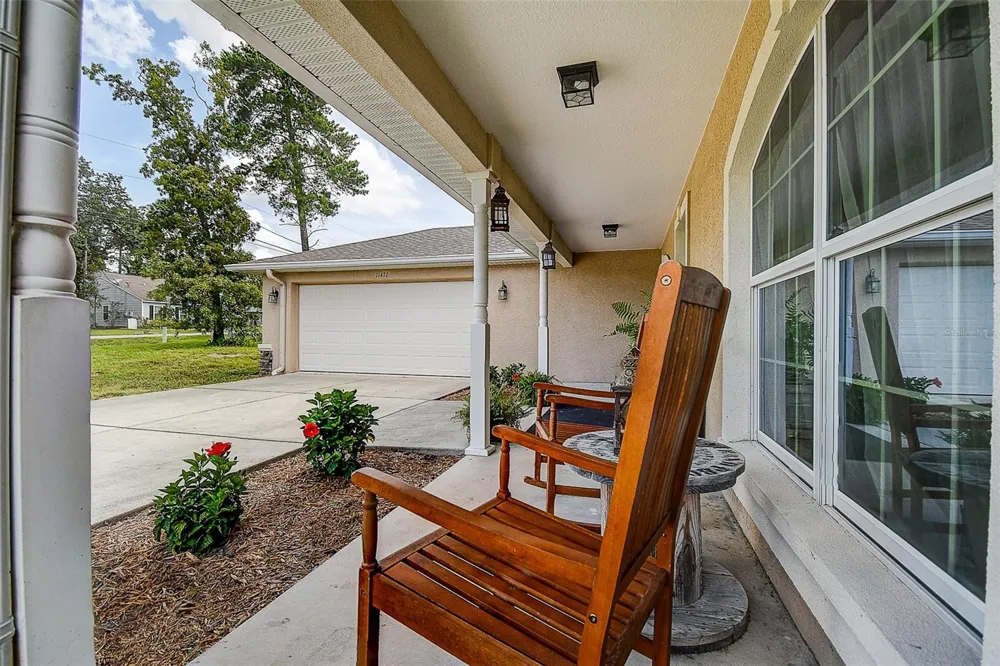 11472 PINE WARBLER AVENUE Brooksville, FL 34614