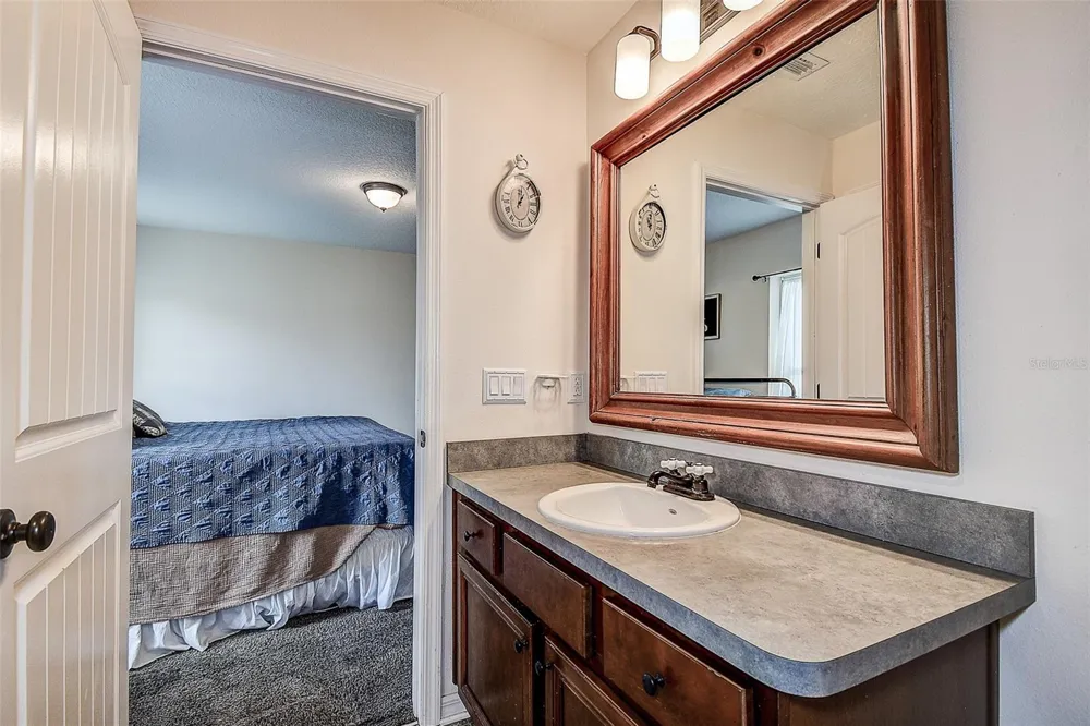 11472 PINE WARBLER AVENUE Brooksville, FL 34614