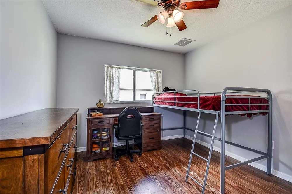 11472 PINE WARBLER AVENUE Brooksville, FL 34614