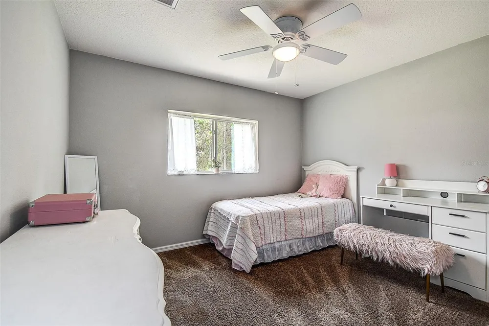 11472 PINE WARBLER AVENUE Brooksville, FL 34614