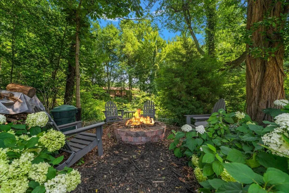 2519 W John Beers Road Stevensville Village, MI 49127
