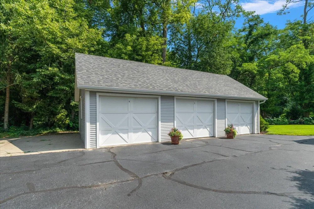 2519 W John Beers Road Stevensville Village, MI 49127