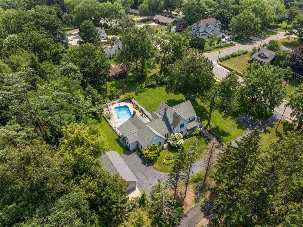 2519 W John Beers Road Stevensville Village, MI 49127