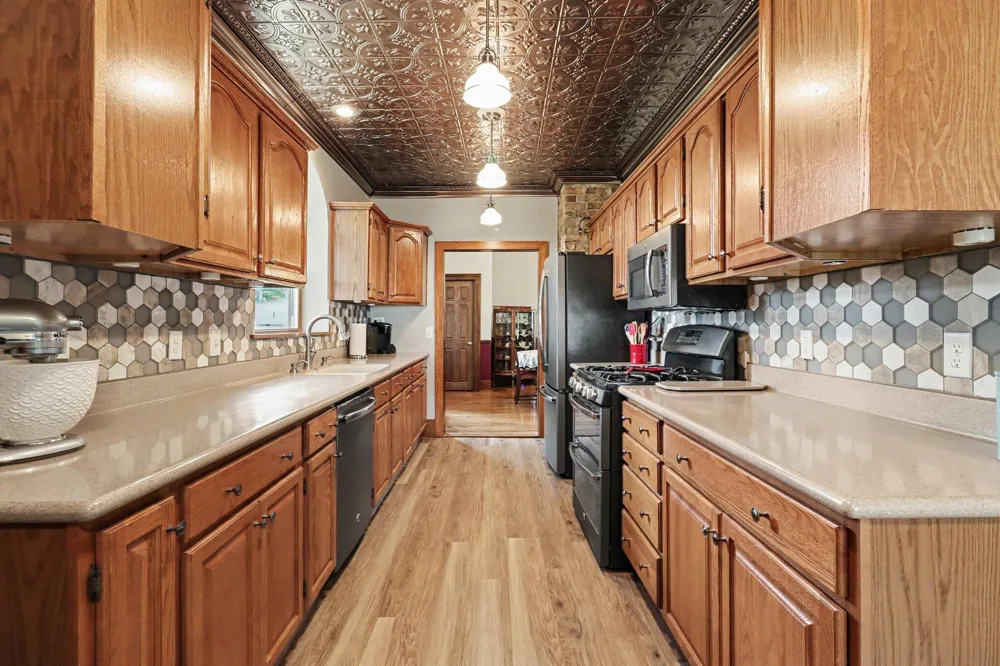 136 W Church Avenue Reed City City, MI 49677