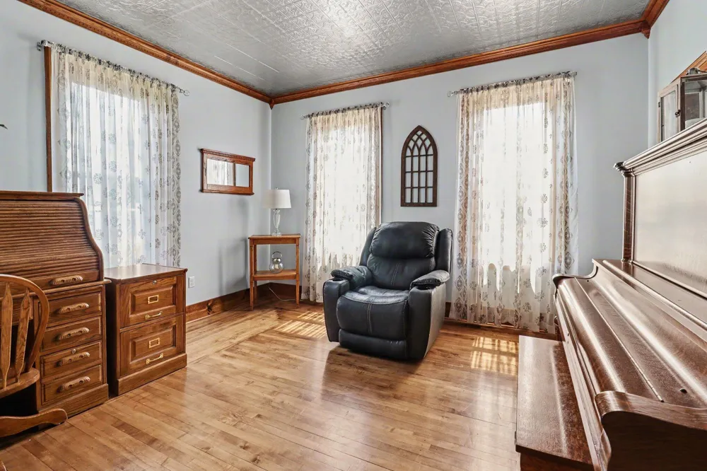 136 W Church Avenue Reed City City, MI 49677