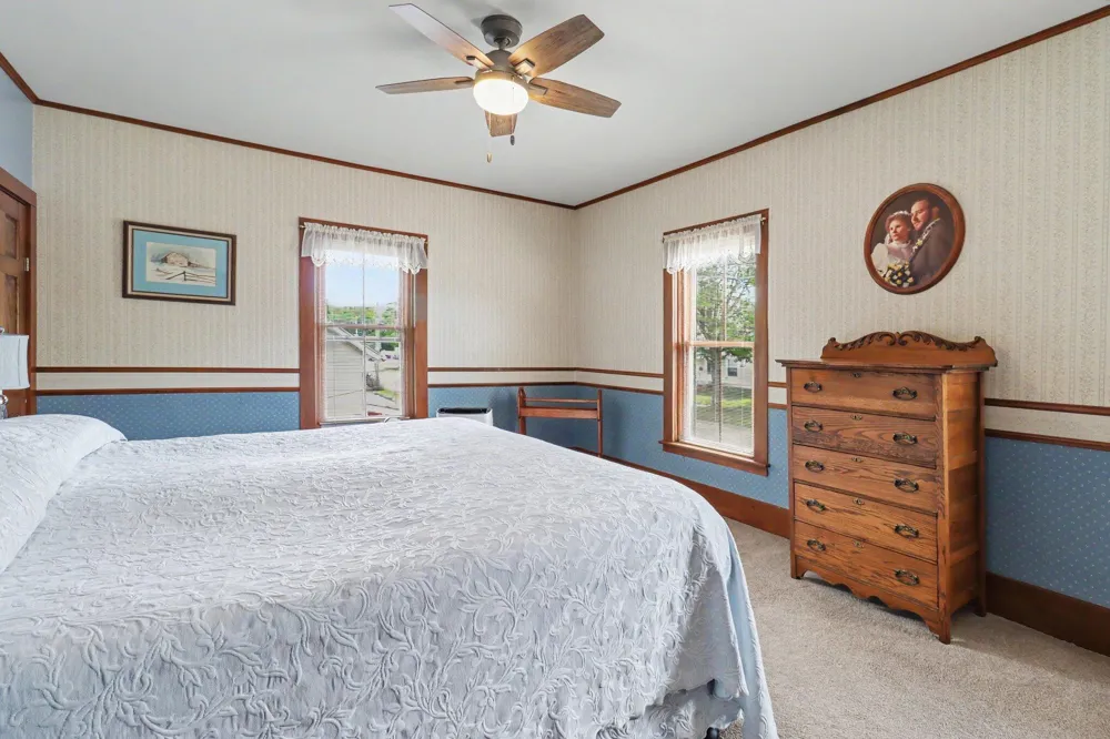 136 W Church Avenue Reed City City, MI 49677