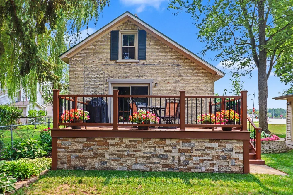 136 W Church Avenue Reed City City, MI 49677