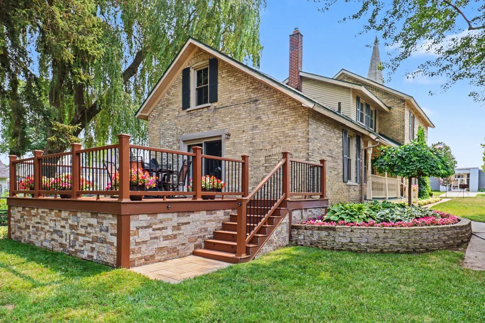 136 W Church Avenue Reed City City, MI 49677