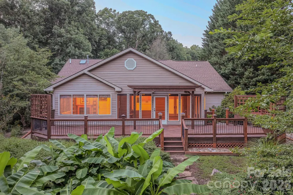 5 Kari Circle Candler, NC 28715