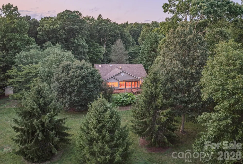 5 Kari Circle Candler, NC 28715
