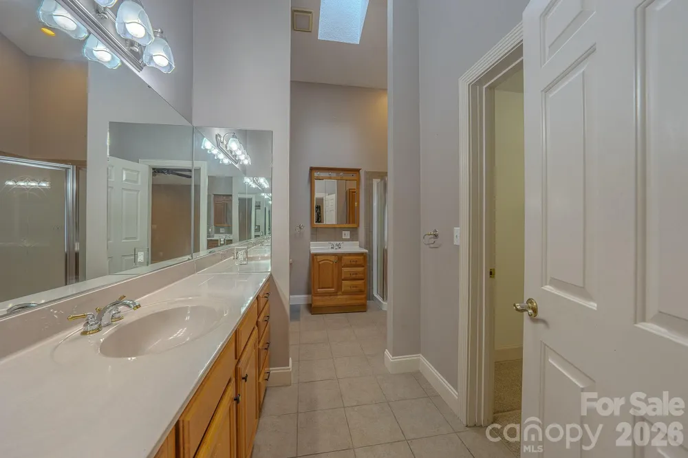 5 Kari Circle Candler, NC 28715