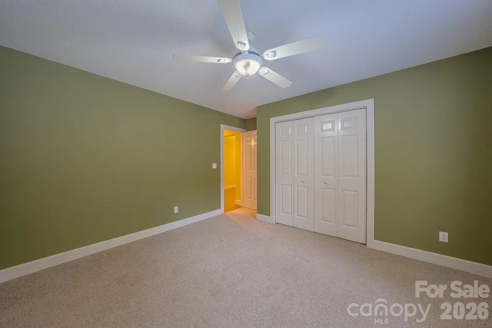 5 Kari Circle Candler, NC 28715
