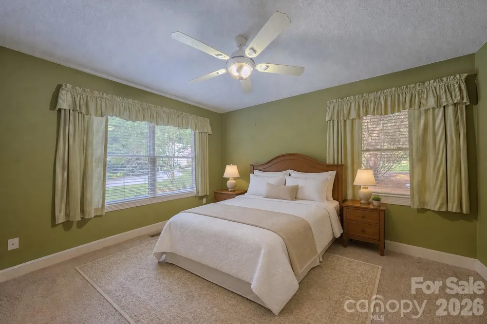 5 Kari Circle Candler, NC 28715