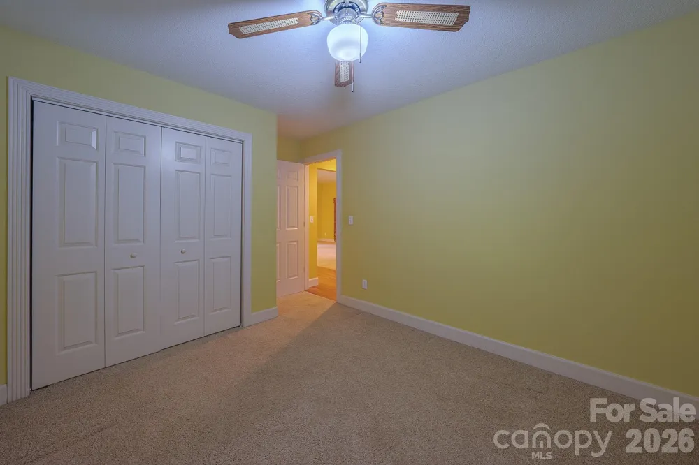 5 Kari Circle Candler, NC 28715