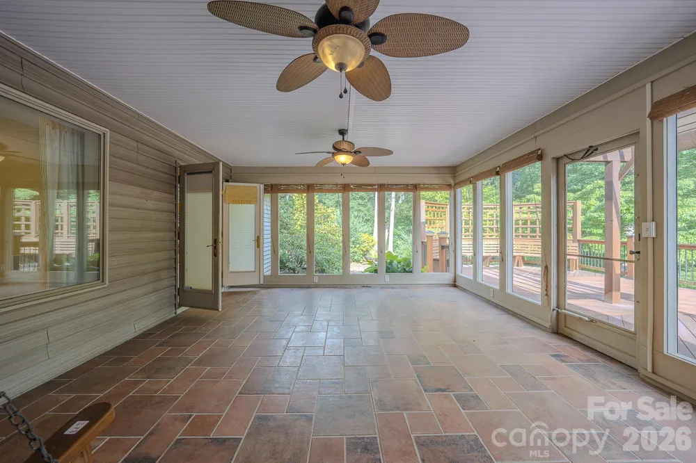 5 Kari Circle Candler, NC 28715
