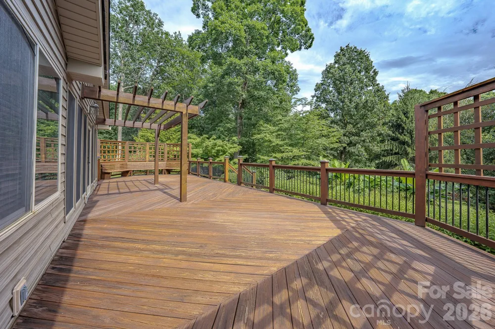 5 Kari Circle Candler, NC 28715