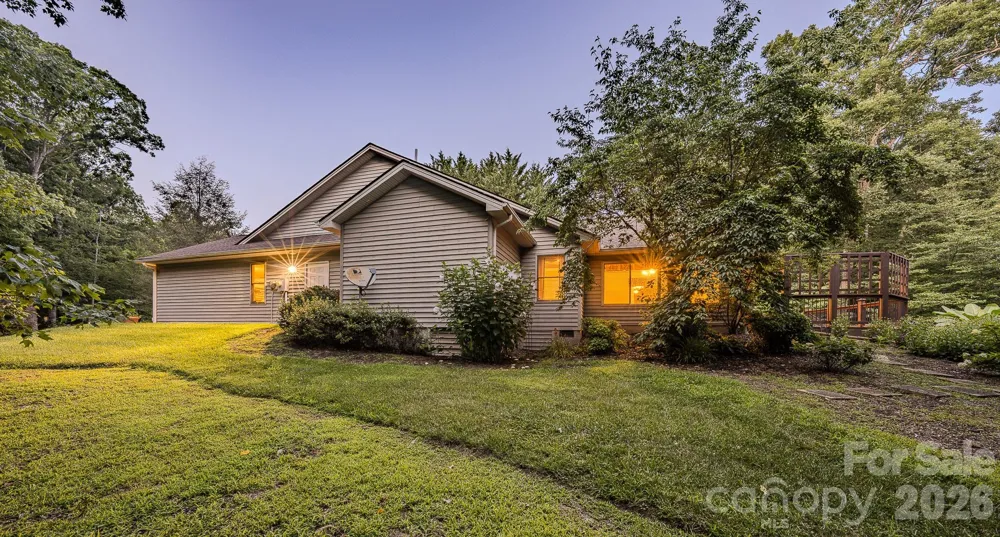5 Kari Circle Candler, NC 28715
