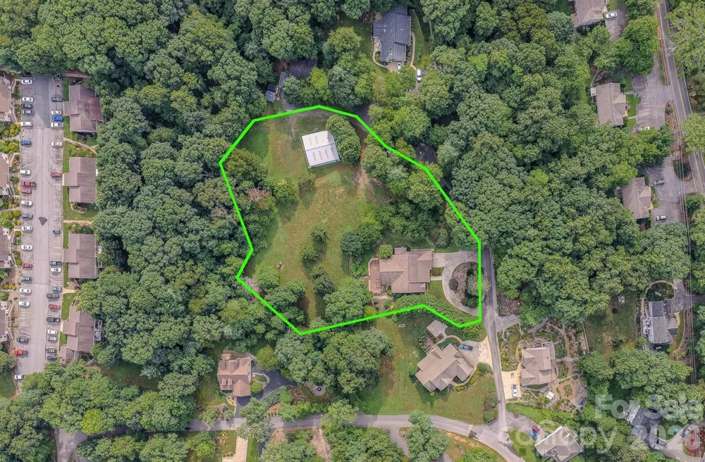 5 Kari Circle Candler, NC 28715
