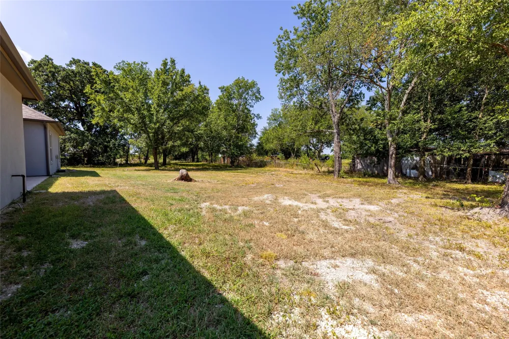 7320 County Road 3512 Quinlan, TX 75474