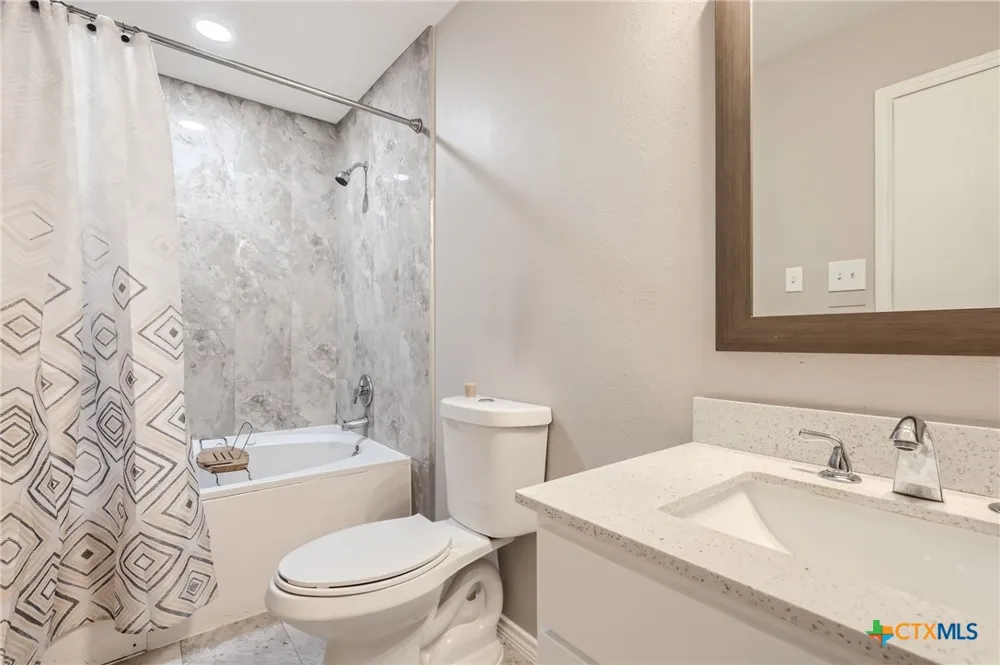 338 Liberty Street Hutto, TX 78634