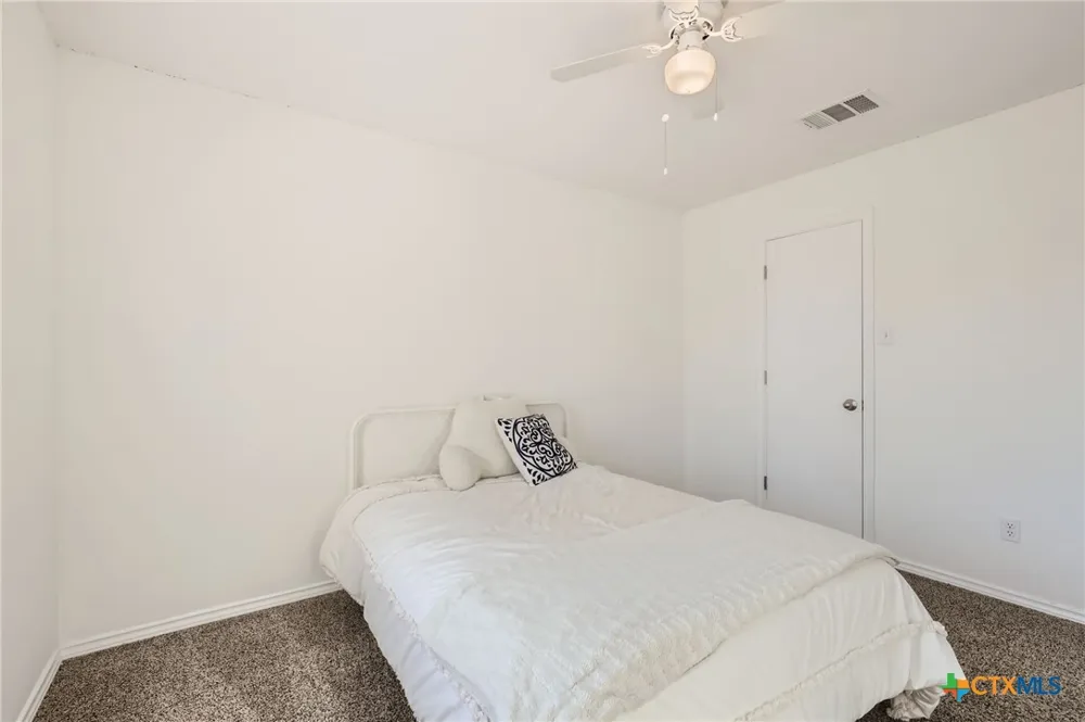 338 Liberty Street Hutto, TX 78634