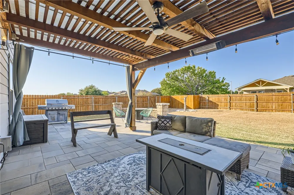 338 Liberty Street Hutto, TX 78634
