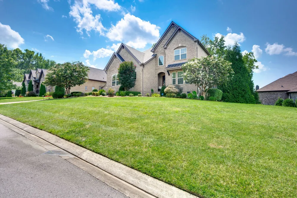 1198 Meadow Bridge Ln Arrington, TN 37014