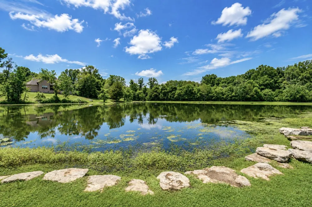 1198 Meadow Bridge Ln Arrington, TN 37014