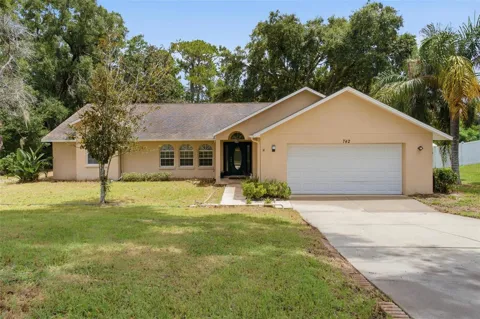 742 WOODVIEW DRIVE