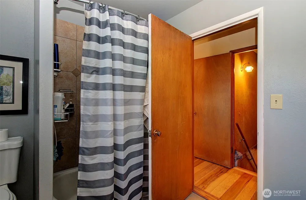 1101 NE 64th Street Vancouver, WA 98665