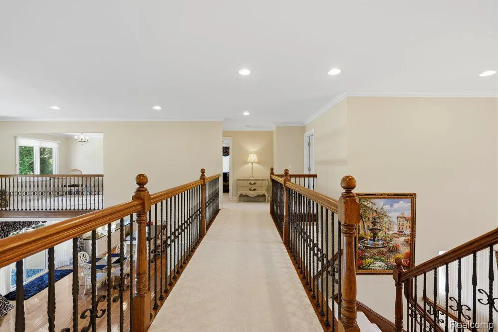 187 Greenan Lane Lake Orion Village, MI 48362