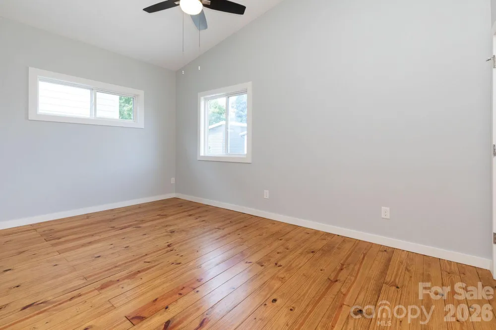 56 W Cascade Street Asheville, NC 28704