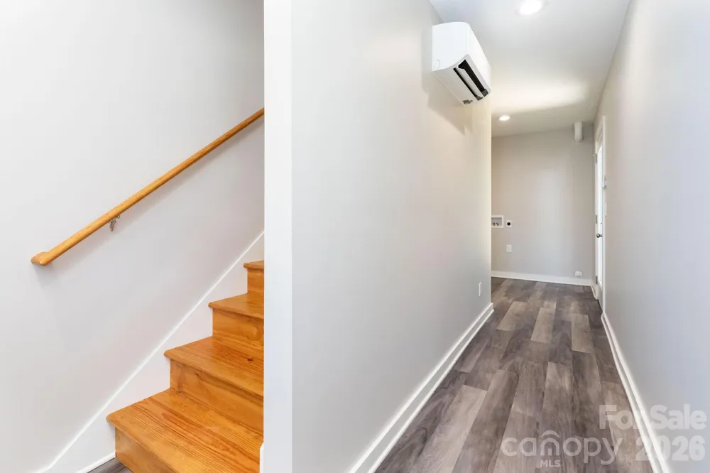56 W Cascade Street Asheville, NC 28704