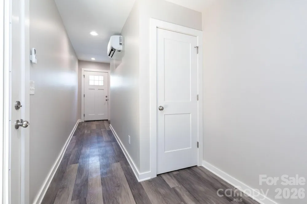 56 W Cascade Street Asheville, NC 28704