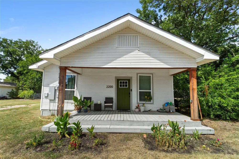 2200 Beaton Street Corsicana, TX 75110