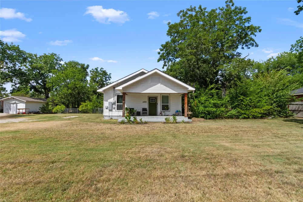 2200 Beaton Street Corsicana, TX 75110