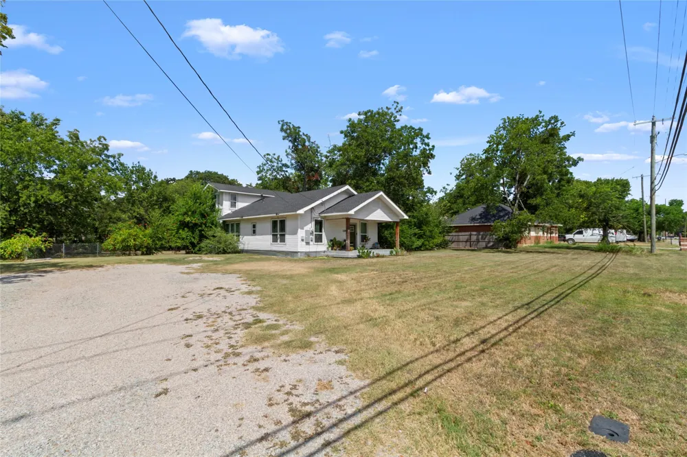 2200 Beaton Street Corsicana, TX 75110