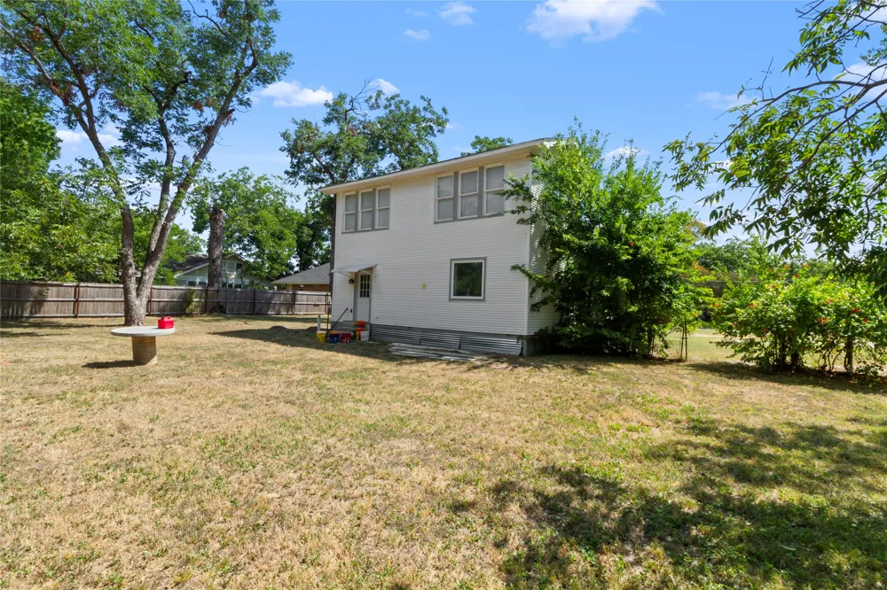 2200 Beaton Street Corsicana, TX 75110