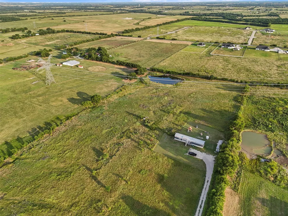 16384 FM  1173 Krum, TX 76249