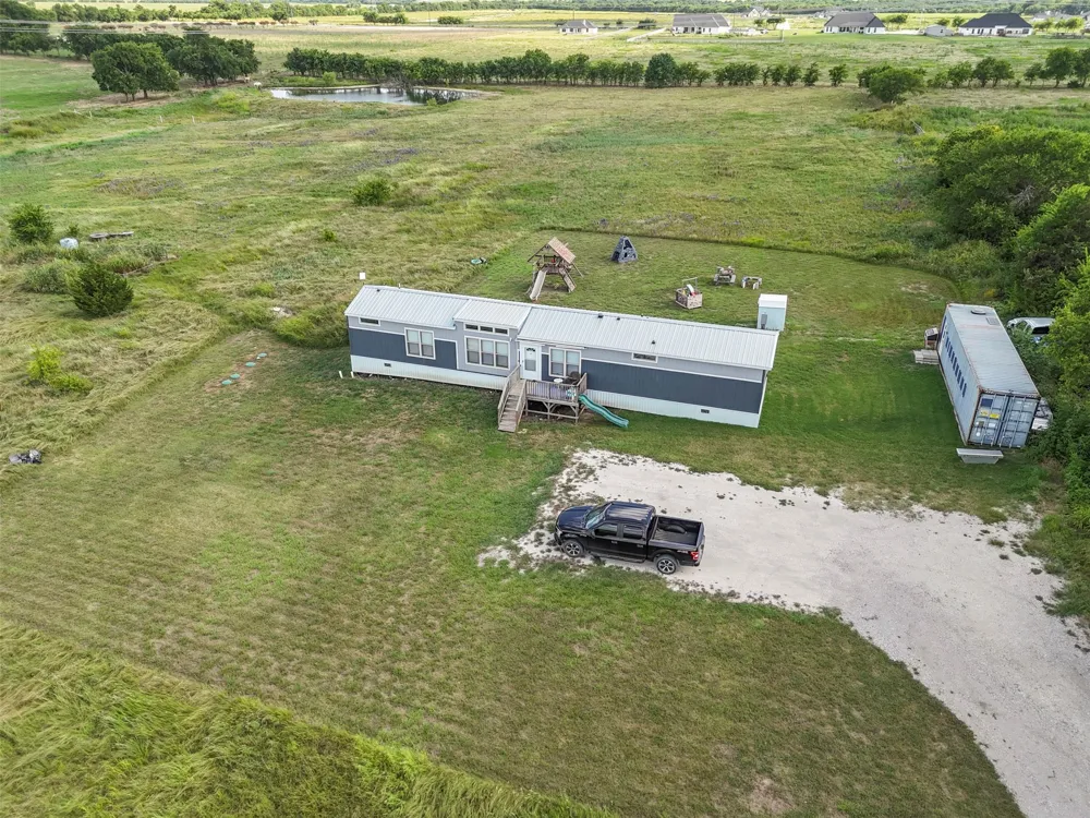 16384 FM  1173 Krum, TX 76249