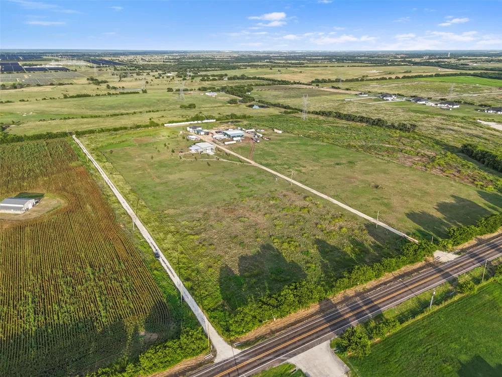 16384 FM  1173 Krum, TX 76249