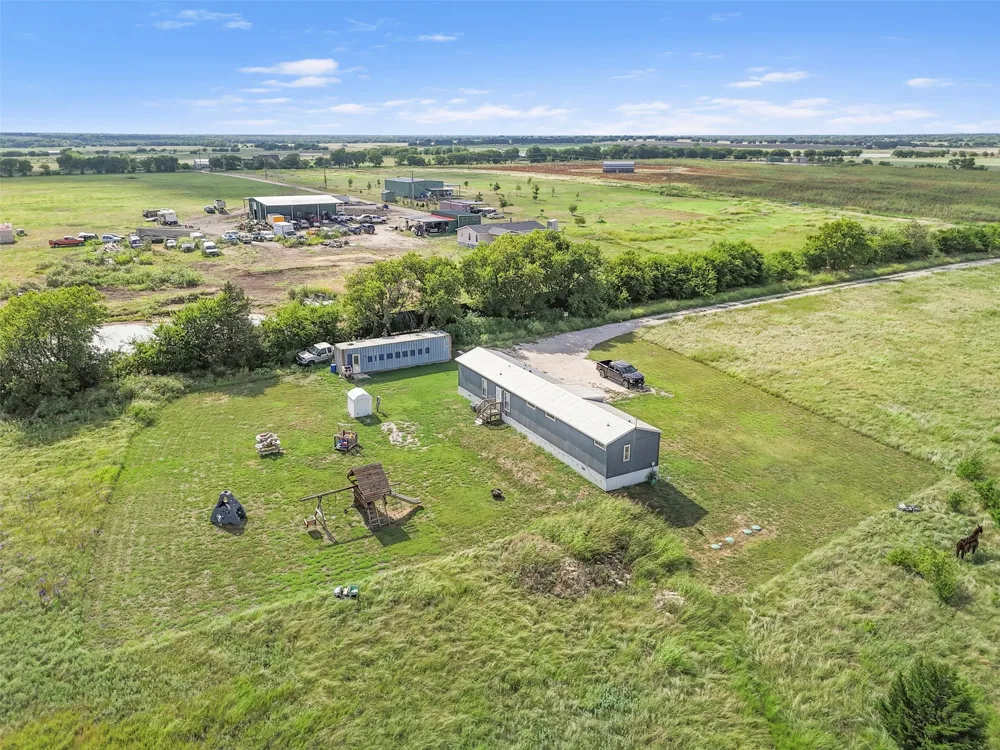 16384 FM  1173 Krum, TX 76249