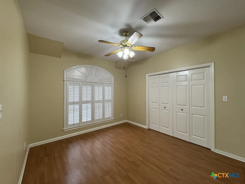 304 Ashland Creek Victoria, TX 77901