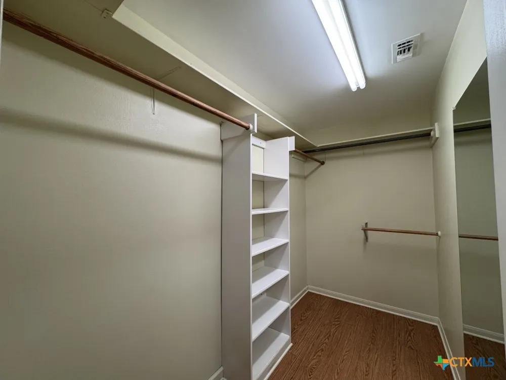 304 Ashland Creek Victoria, TX 77901