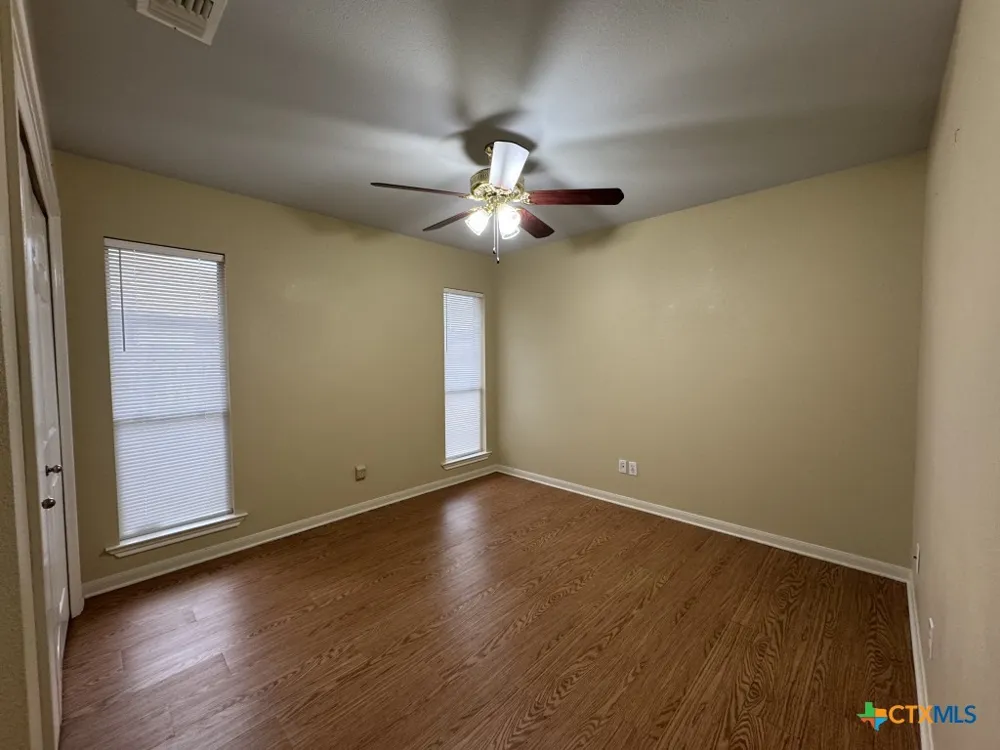 304 Ashland Creek Victoria, TX 77901