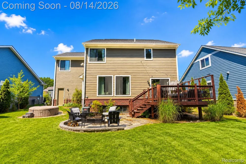 27688 Coleridge Street Harrison Charter Township, MI 48045