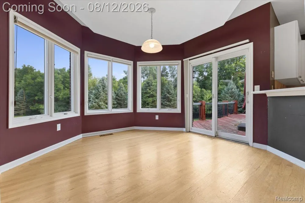 3279 Beach Lake Drive E Brighton Township, MI 48380
