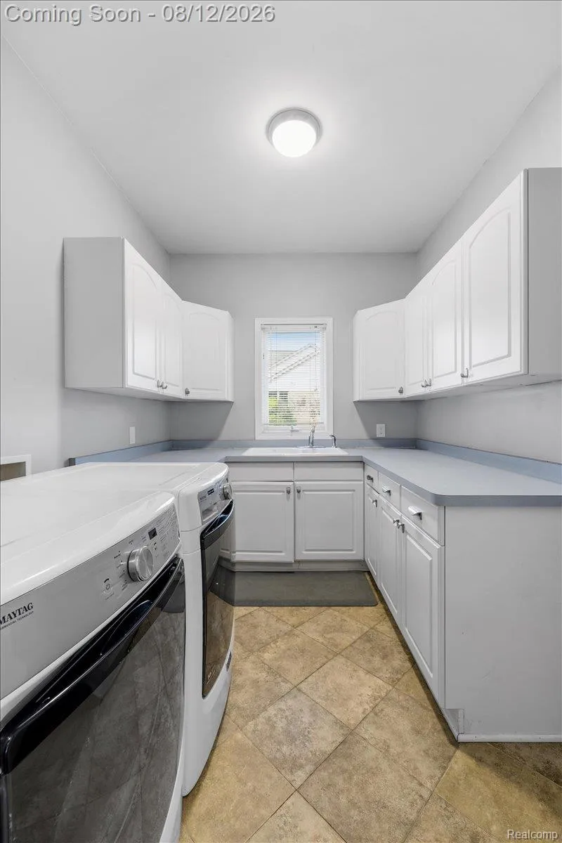 3279 Beach Lake Drive E Brighton Township, MI 48380
