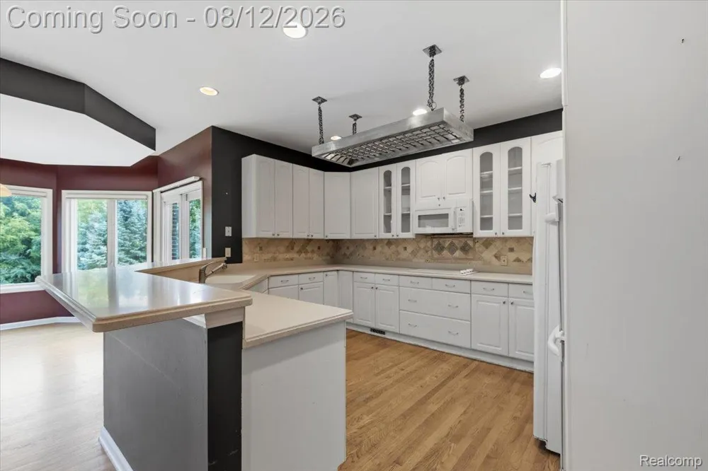 3279 Beach Lake Drive E Brighton Township, MI 48380