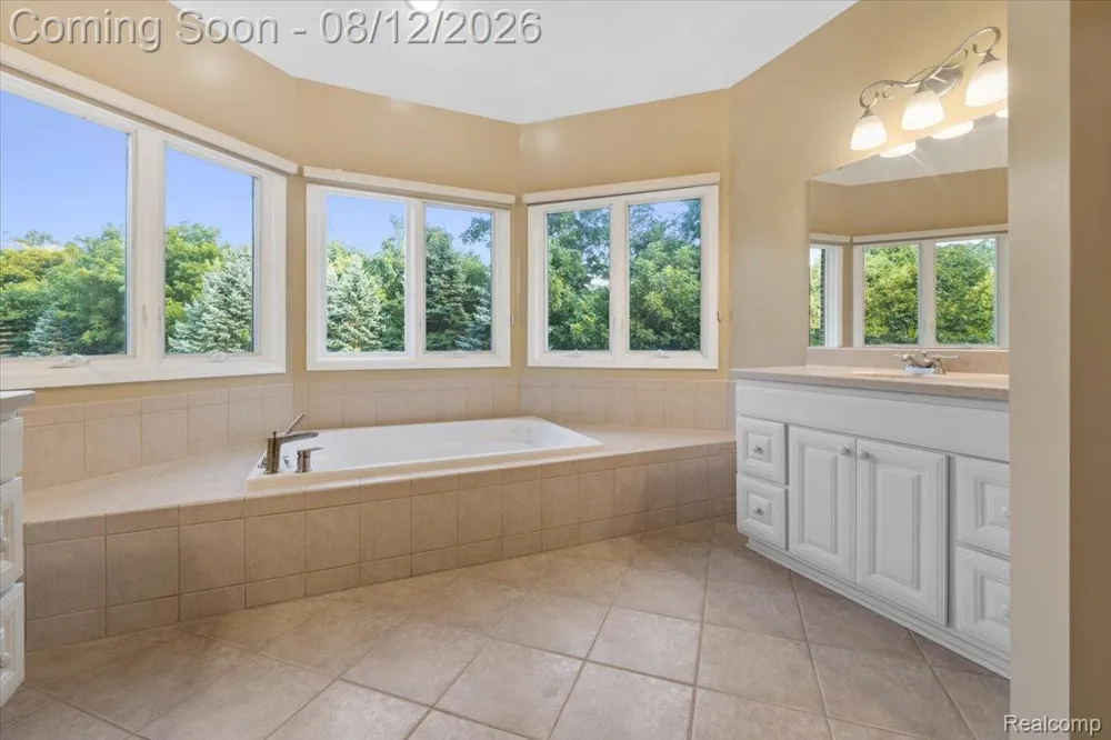 3279 Beach Lake Drive E Brighton Township, MI 48380